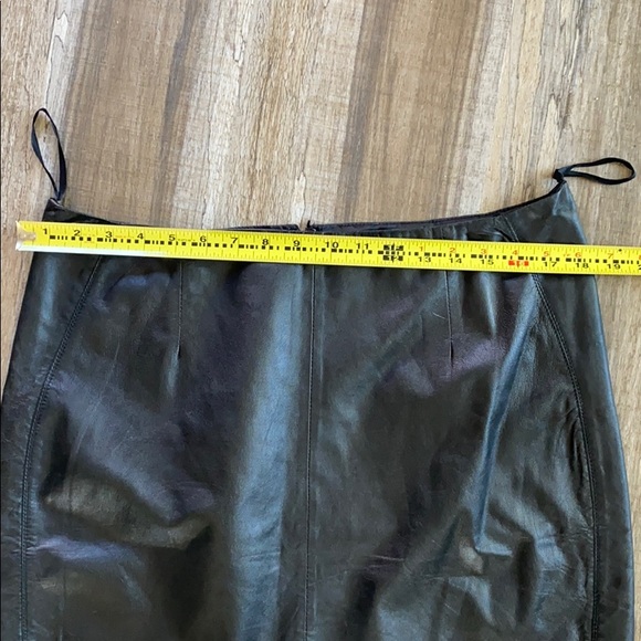 Black leather skirt - Picture 7 of 7